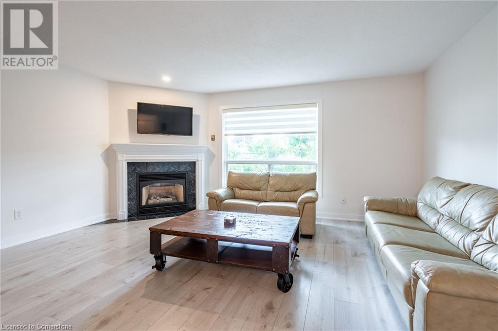384 Limeridge Road E Unit# 11, Hamilton, Ontario  L9A 2S7 - Photo 18 - 40678297