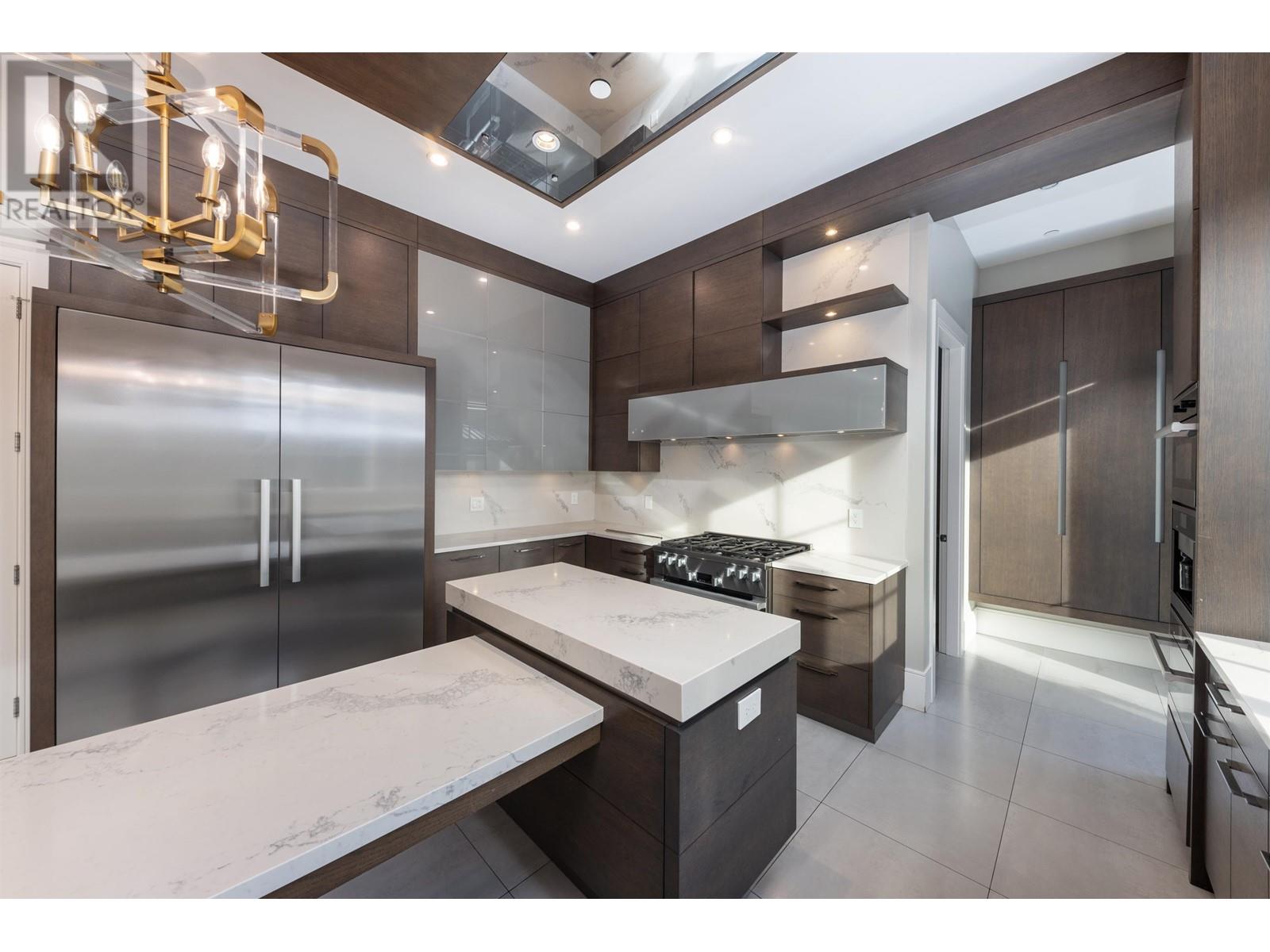 Listing Picture 14 of 40 : 2638 W 22ND AVENUE, Vancouver / 溫哥華 - 魯藝地產 Yvonne Lu Group - MLS Medallion Club Member