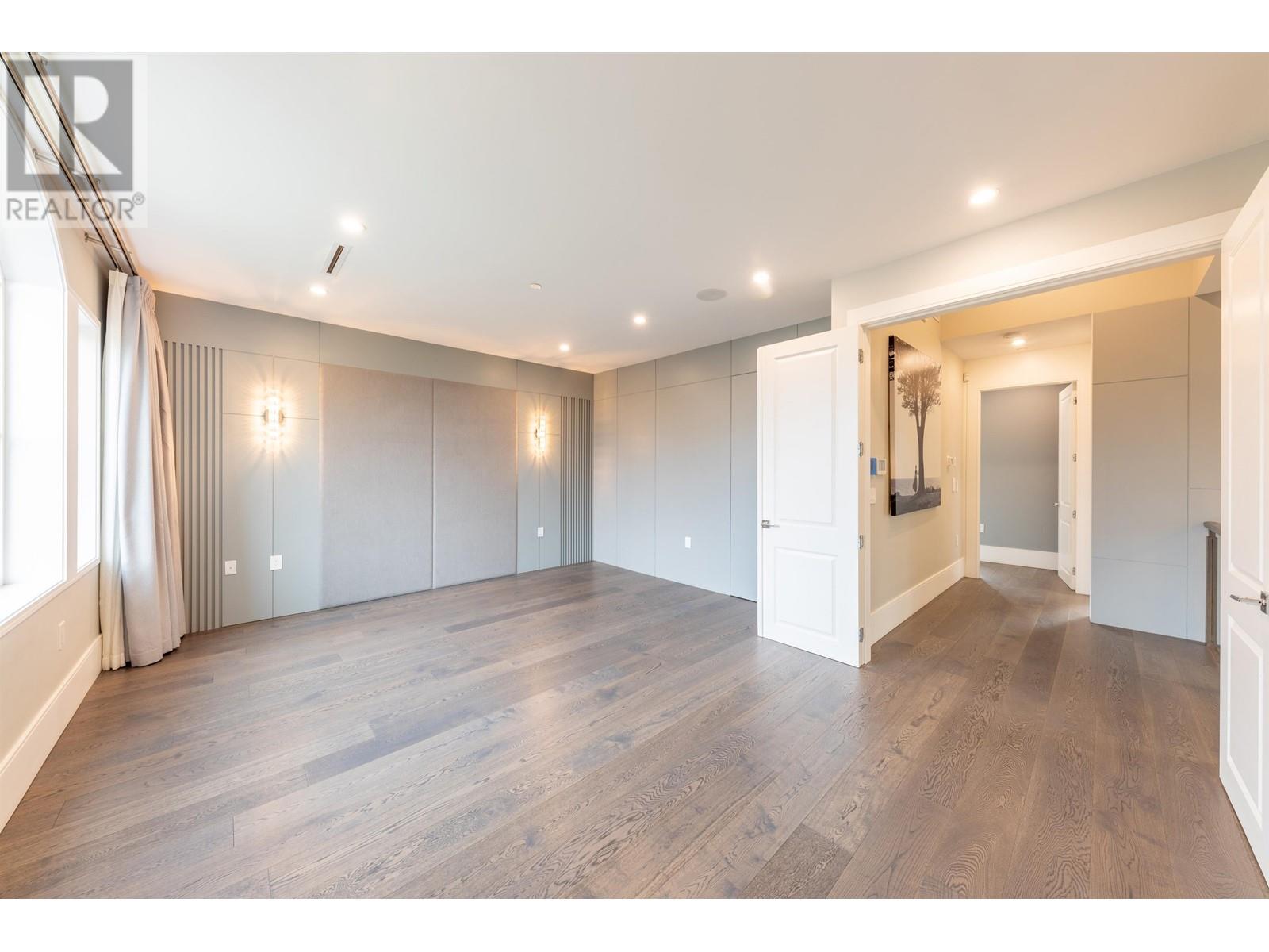 Listing Picture 23 of 40 : 2638 W 22ND AVENUE, Vancouver / 溫哥華 - 魯藝地產 Yvonne Lu Group - MLS Medallion Club Member