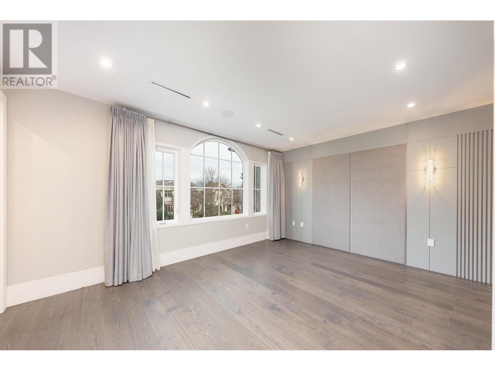 Listing Picture 22 of 40 : 2638 W 22ND AVENUE, Vancouver / 溫哥華 - 魯藝地產 Yvonne Lu Group - MLS Medallion Club Member