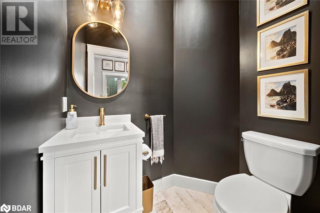 8 Crystalwood Lane, Midhurst, Ontario  L0L 1X0 - Photo 9 - 40678073