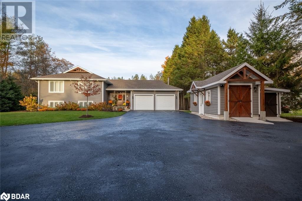 8 Crystalwood Lane, Midhurst, Ontario  L0L 1X0 - Photo 2 - 40678073