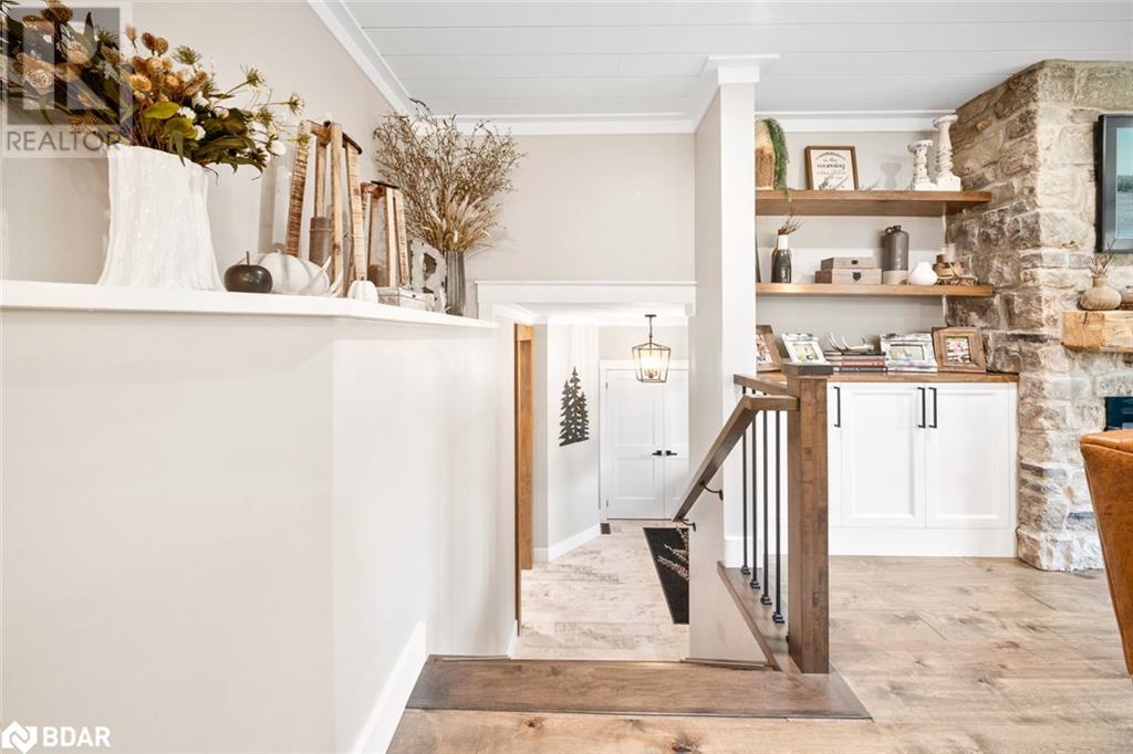 8 Crystalwood Lane, Midhurst, Ontario  L0L 1X0 - Photo 20 - 40678073