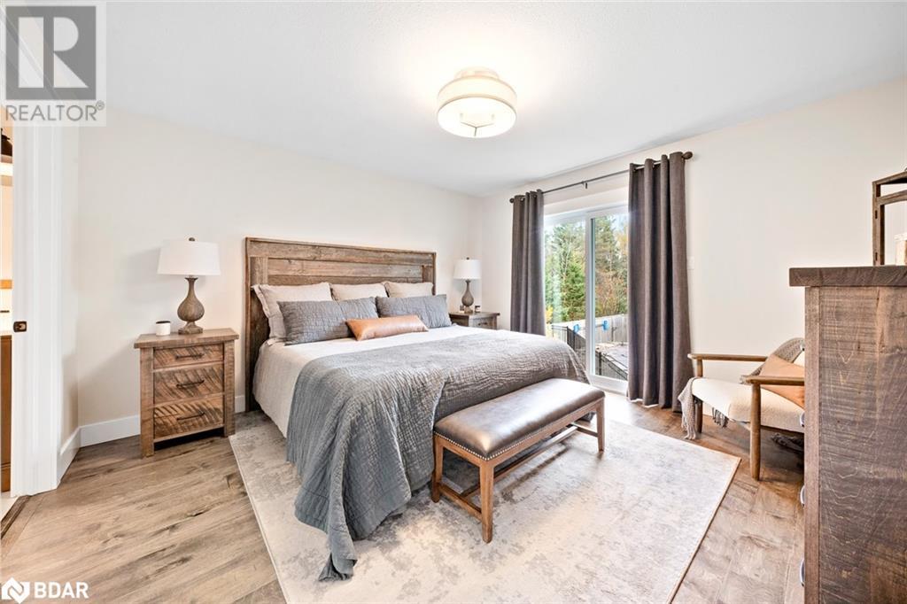 8 Crystalwood Lane, Midhurst, Ontario  L0L 1X0 - Photo 22 - 40678073