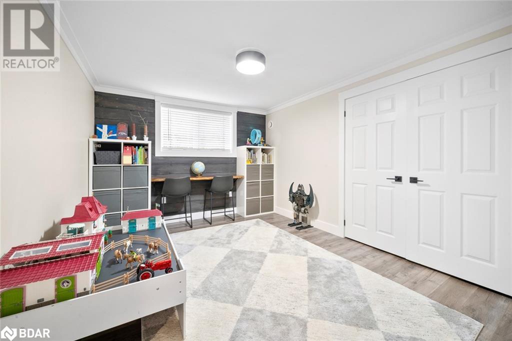 8 Crystalwood Lane, Midhurst, Ontario  L0L 1X0 - Photo 32 - 40678073