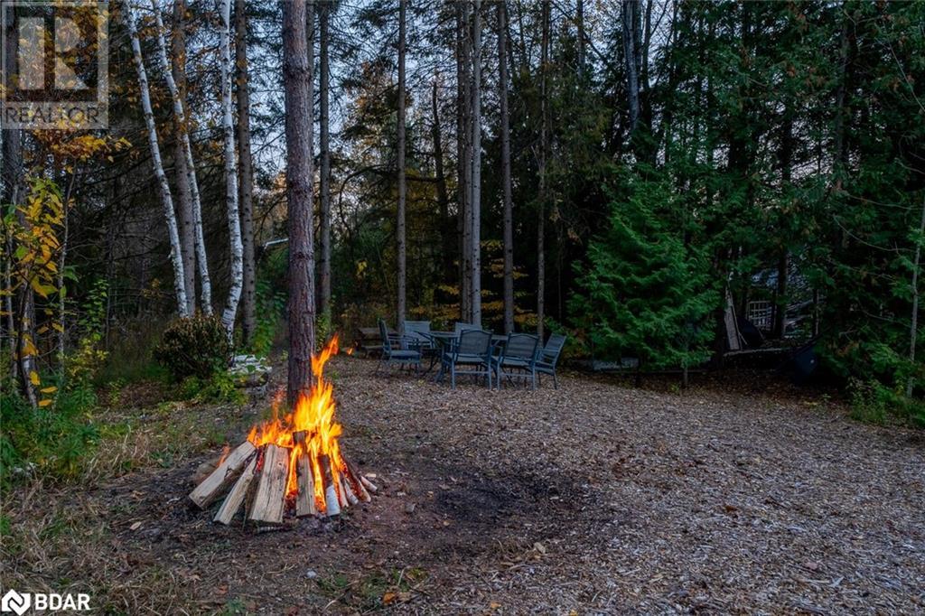 8 Crystalwood Lane, Midhurst, Ontario  L0L 1X0 - Photo 42 - 40678073