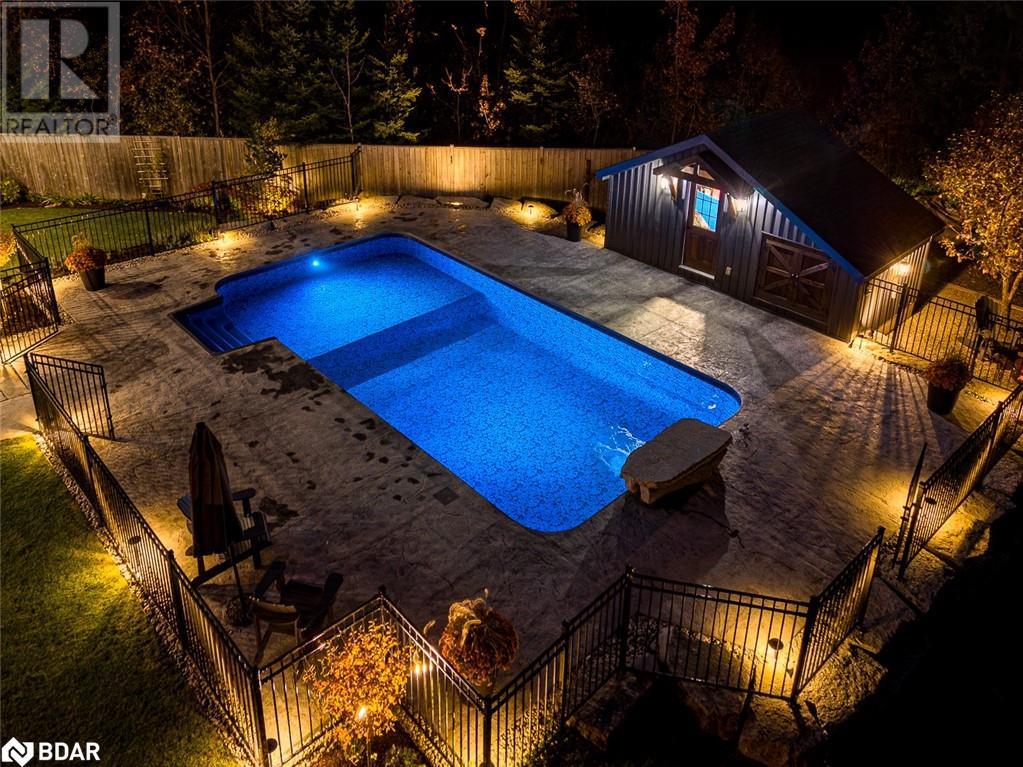 8 Crystalwood Lane, Midhurst, Ontario  L0L 1X0 - Photo 46 - 40678073