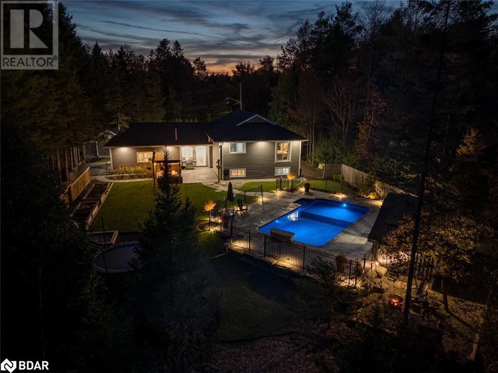 8 Crystalwood Lane, Midhurst, Ontario  L0L 1X0 - Photo 47 - 40678073