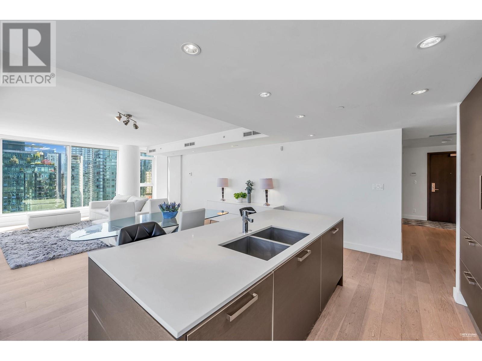 Listing Picture 5 of 40 : 2302 1499 W PENDER STREET, Vancouver / 溫哥華 - 魯藝地產 Yvonne Lu Group - MLS Medallion Club Member