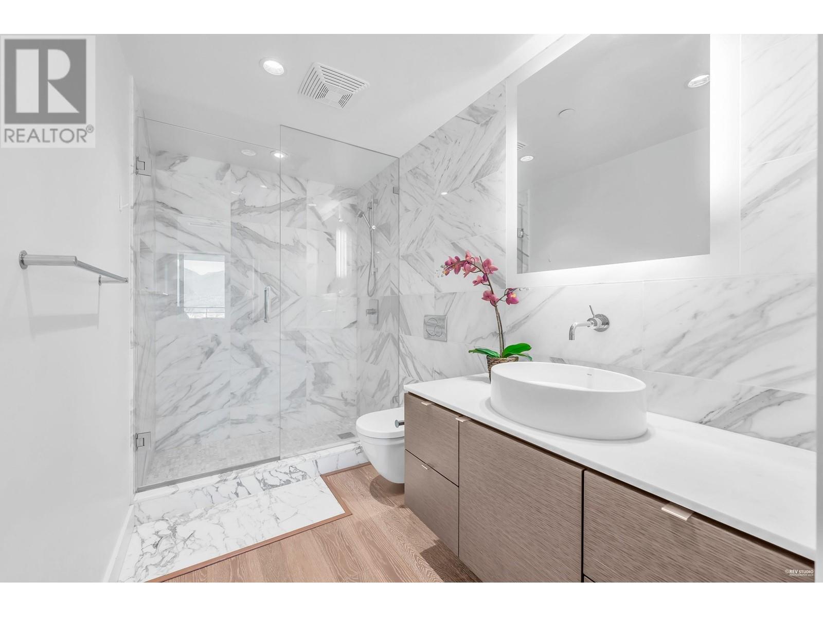 Listing Picture 27 of 40 : 2302 1499 W PENDER STREET, Vancouver / 溫哥華 - 魯藝地產 Yvonne Lu Group - MLS Medallion Club Member