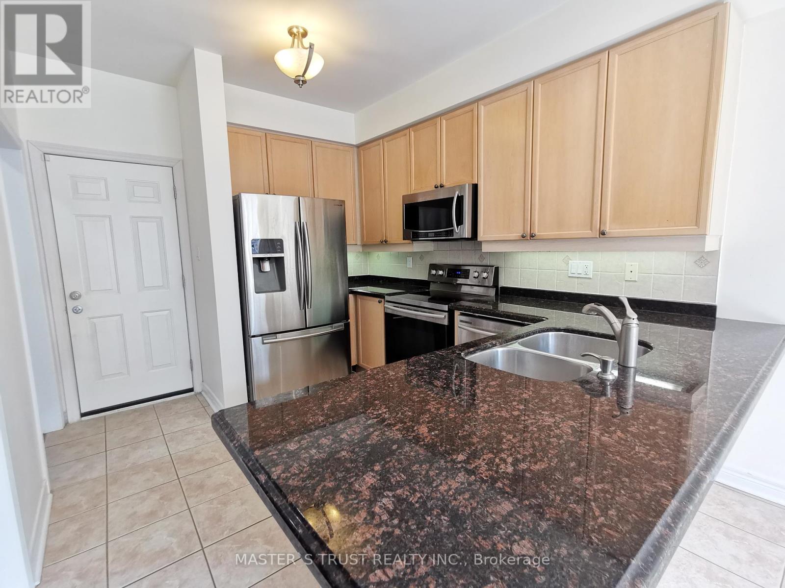 47 Mosswood Road, Vaughan, Ontario  L4J 9E1 - Photo 13 - N10427297