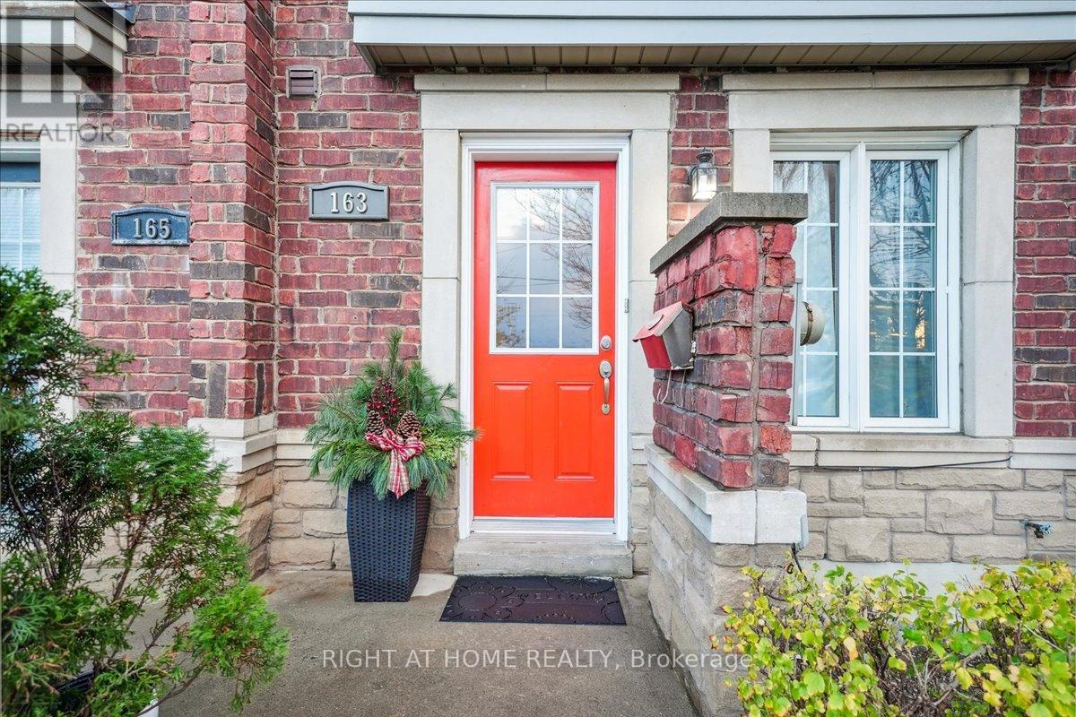 Property at 163 TORBARRIE ROAD image 3