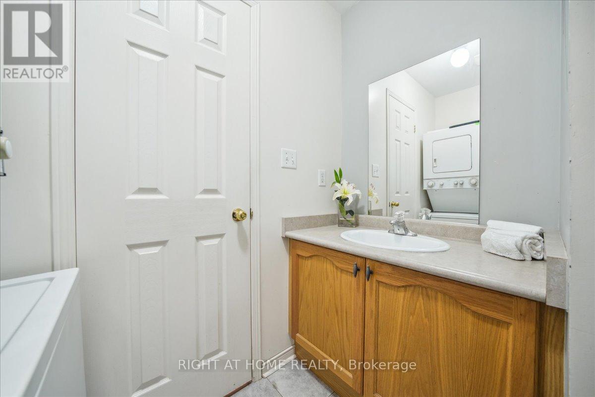 163 Torbarrie Road, Toronto, Ontario  M3L 1G8 - Photo 36 - W10427325