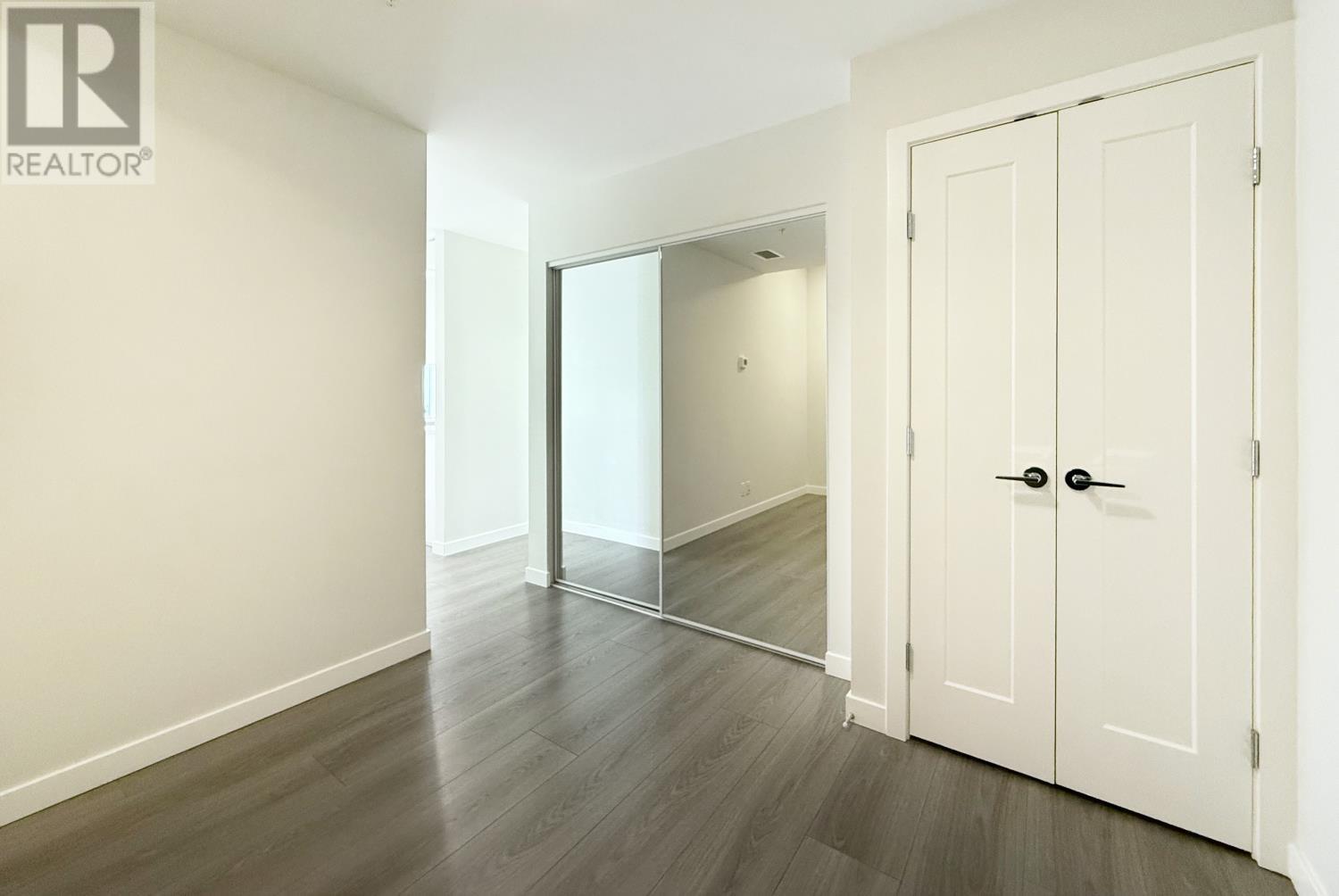 Listing Picture 16 of 26 : 1011 8699 HAZELBRIDGE WAY, Richmond / 烈治文 - 魯藝地產 Yvonne Lu Group - MLS Medallion Club Member