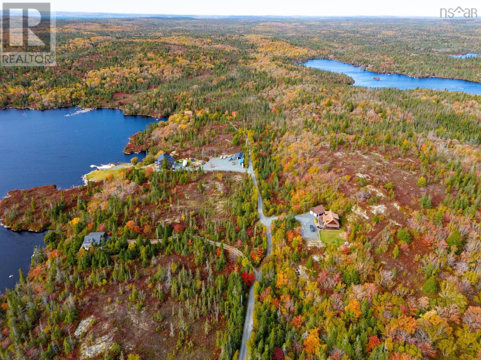 Big Lake Drive, Big Lake, Nova Scotia  B3Z 3X6 - Photo 28 - 202426756