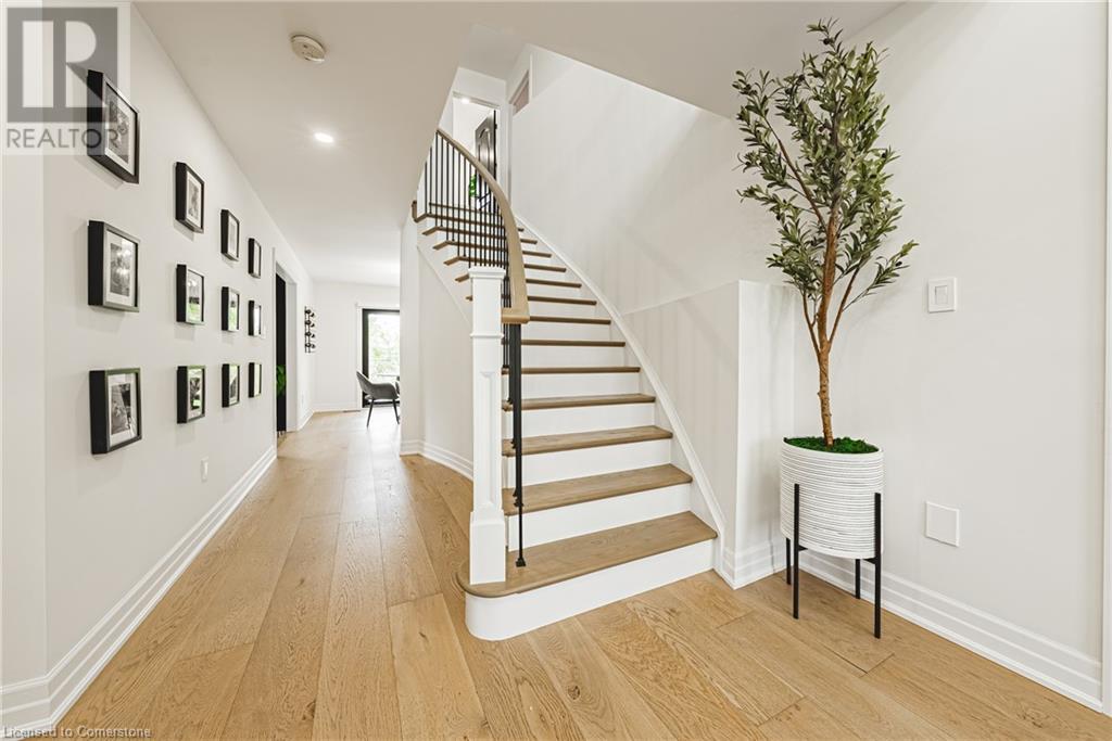 14 Dolphin Place, Hamilton, Ontario  L9A 5J2 - Photo 7 - 40660295