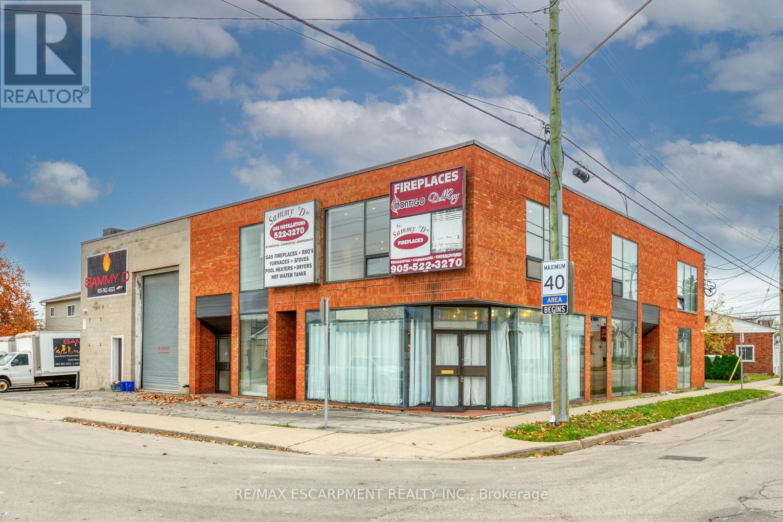 1645 MAIN STREET E, Hamilton, Ontario