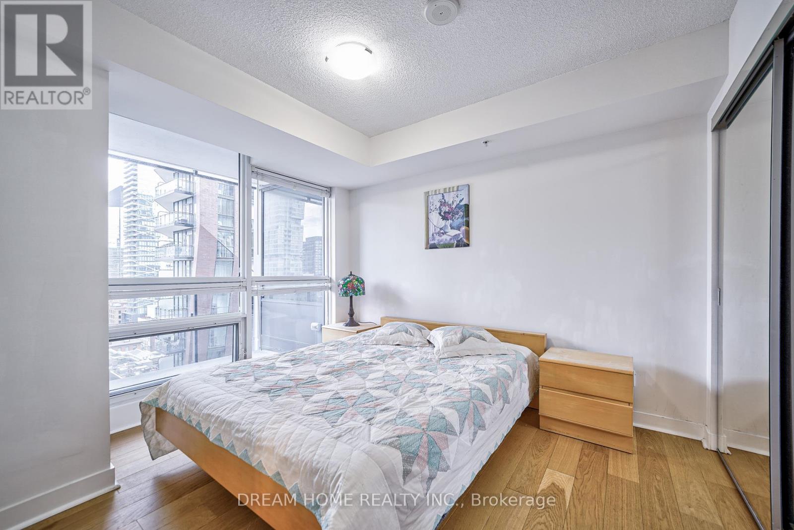 1505 - 295 Adelaide Street W, Toronto, Ontario  M5V 1P7 - Photo 12 - C10427571