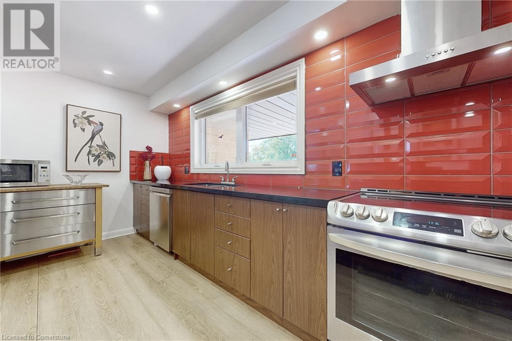 697 George StreetBurlington, Ontario  L7R 2V8 - Photo 11 - 40678340