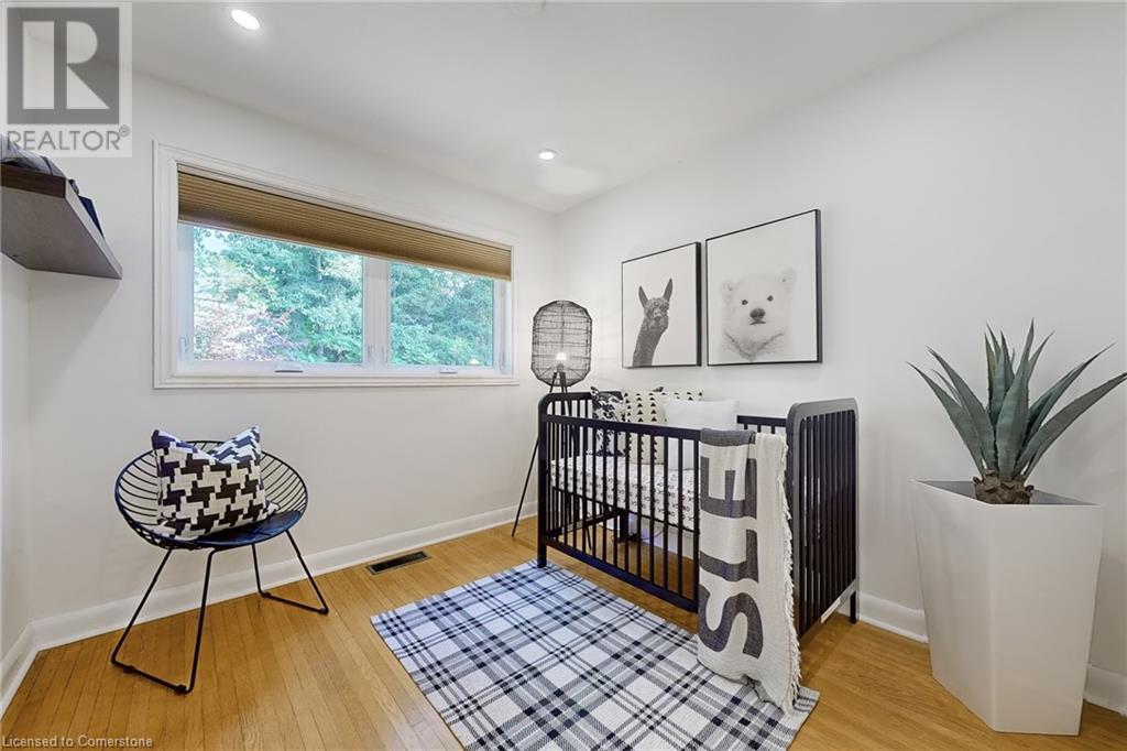 697 George StreetBurlington, Ontario  L7R 2V8 - Photo 20 - 40678340