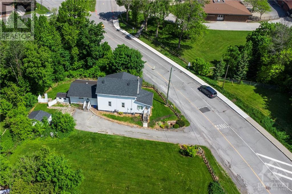 105 Langstaff Drive, Carp, Ontario  K0A 1L0 - Photo 8 - 1417496