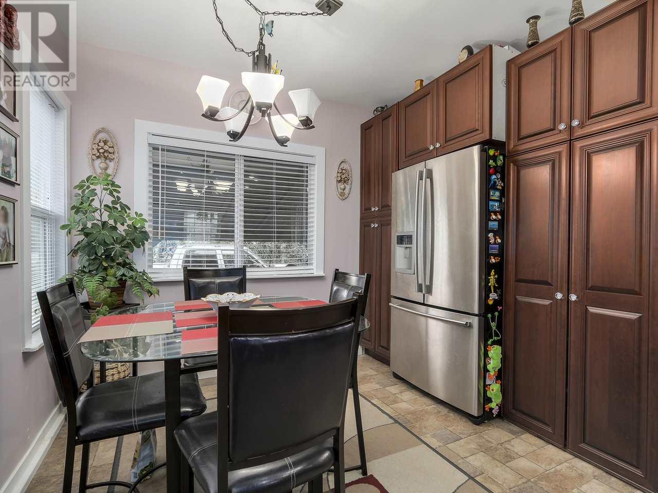 281 Tyee Drive, North Vancouver, British Columbia  V7M 1K2 - Photo 8 - R2944917