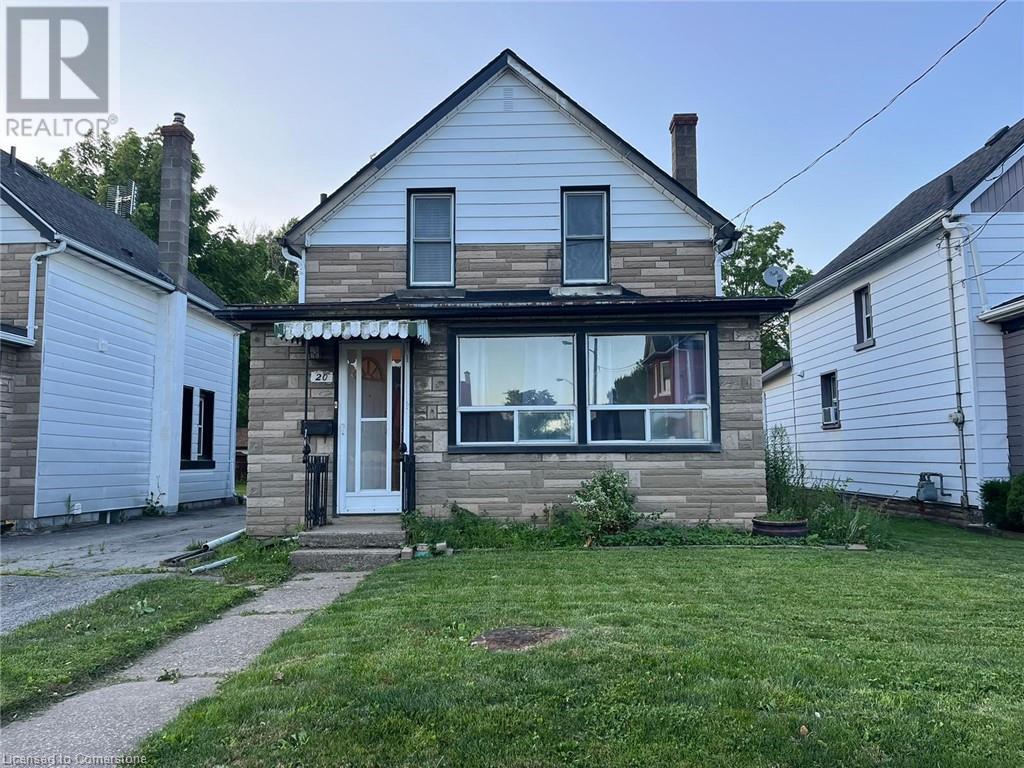20 York Street, Welland, Ontario  L3B 4A6 - Photo 1 - 40678352
