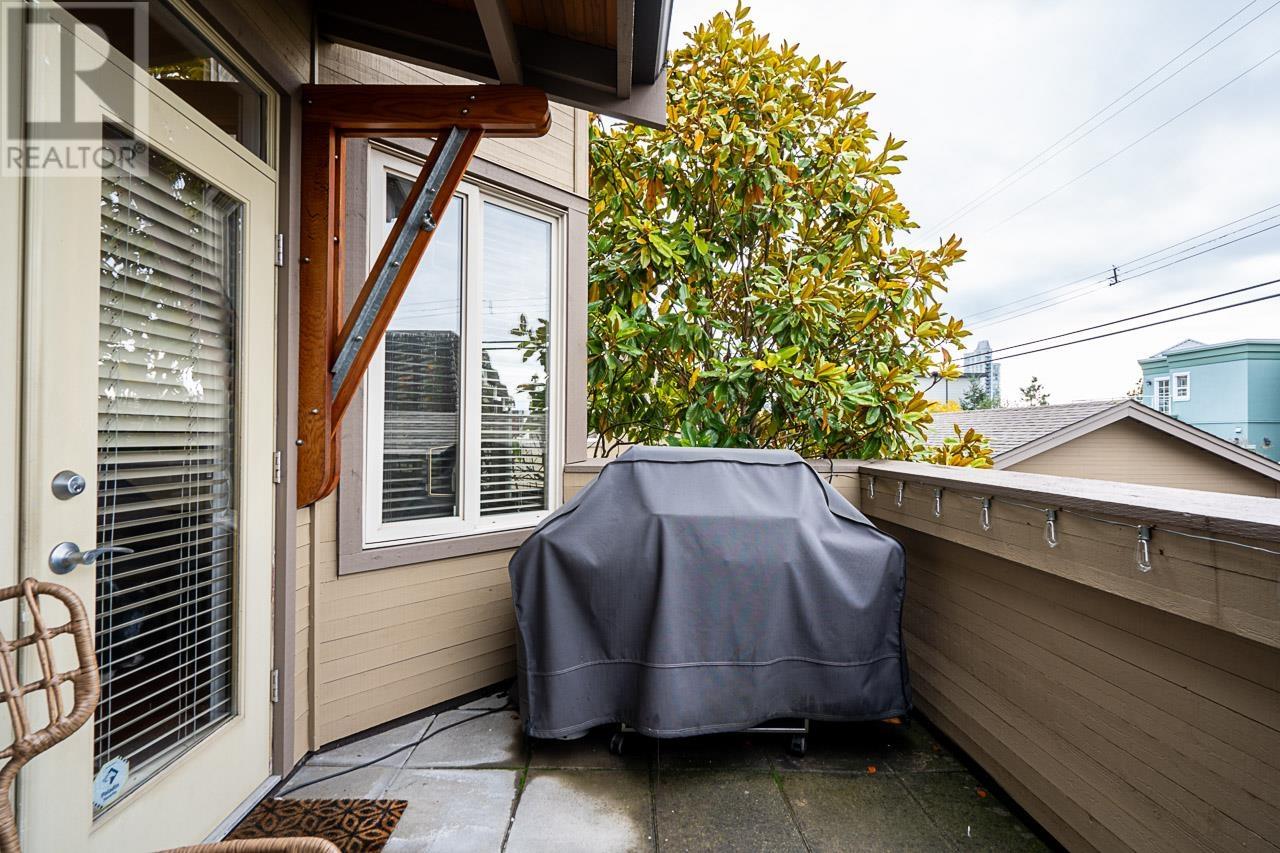 261 W 5th Street, North Vancouver, British Columbia  V7M 1J9 - Photo 32 - R2942107