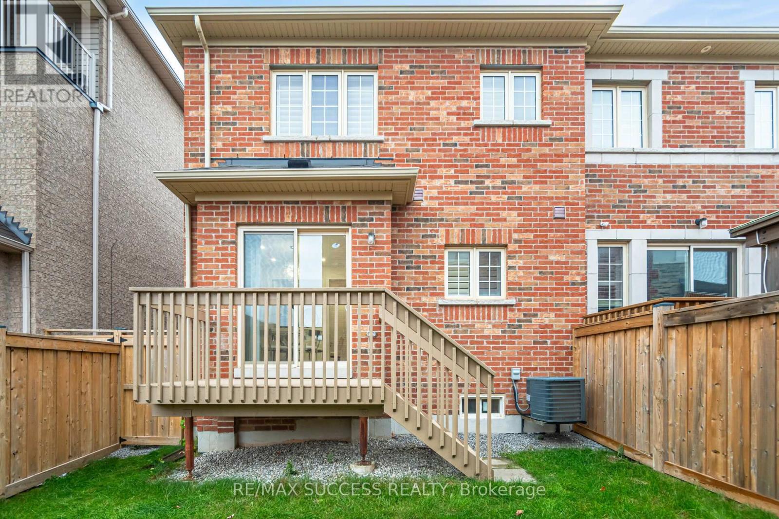 3067 Max Khan Boulevard, Oakville, Ontario  L6H 7H5 - Photo 40 - W10427646