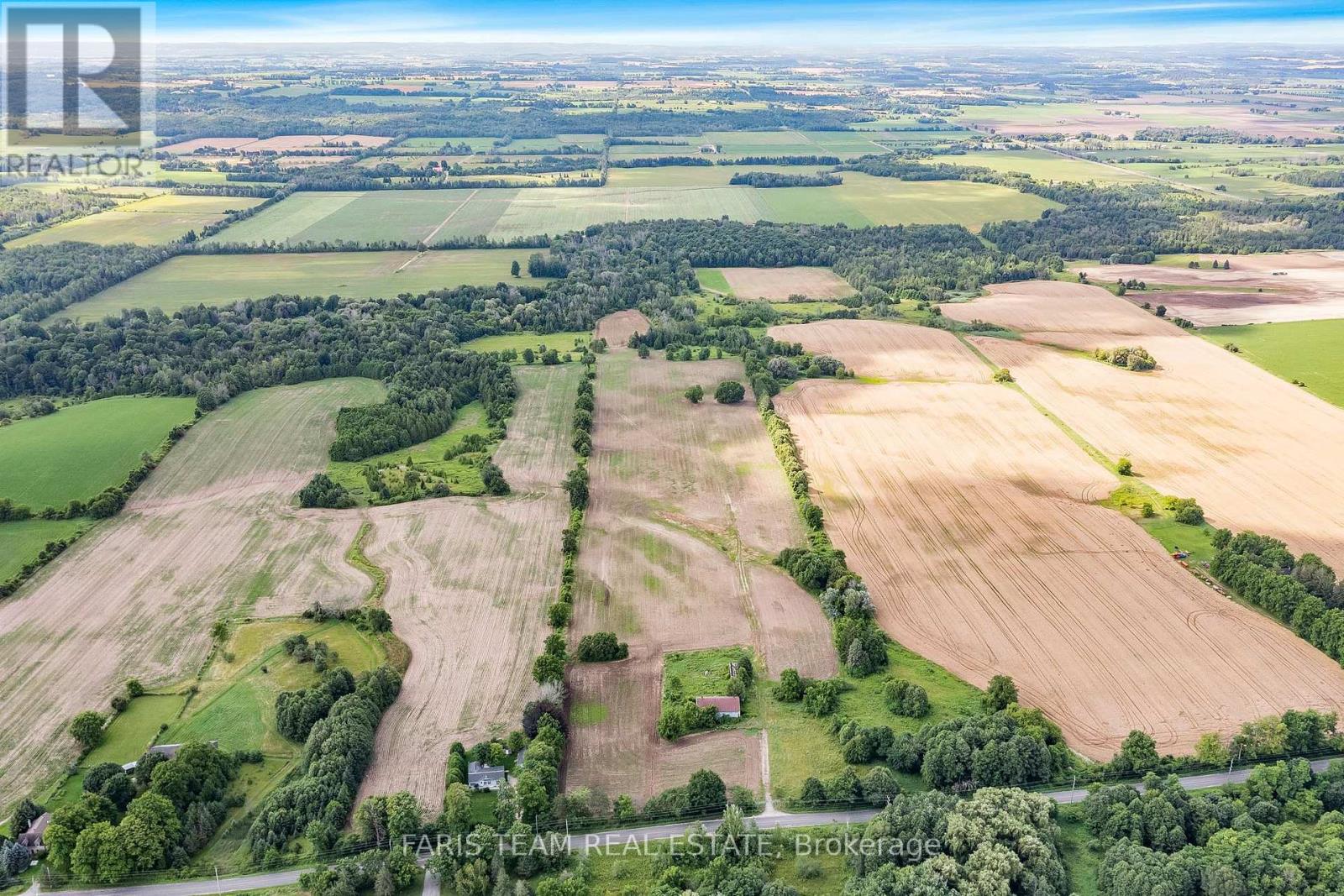 4065 15th Line, Innisfil, Ontario  L0L 1L0 - Photo 2 - N10427674