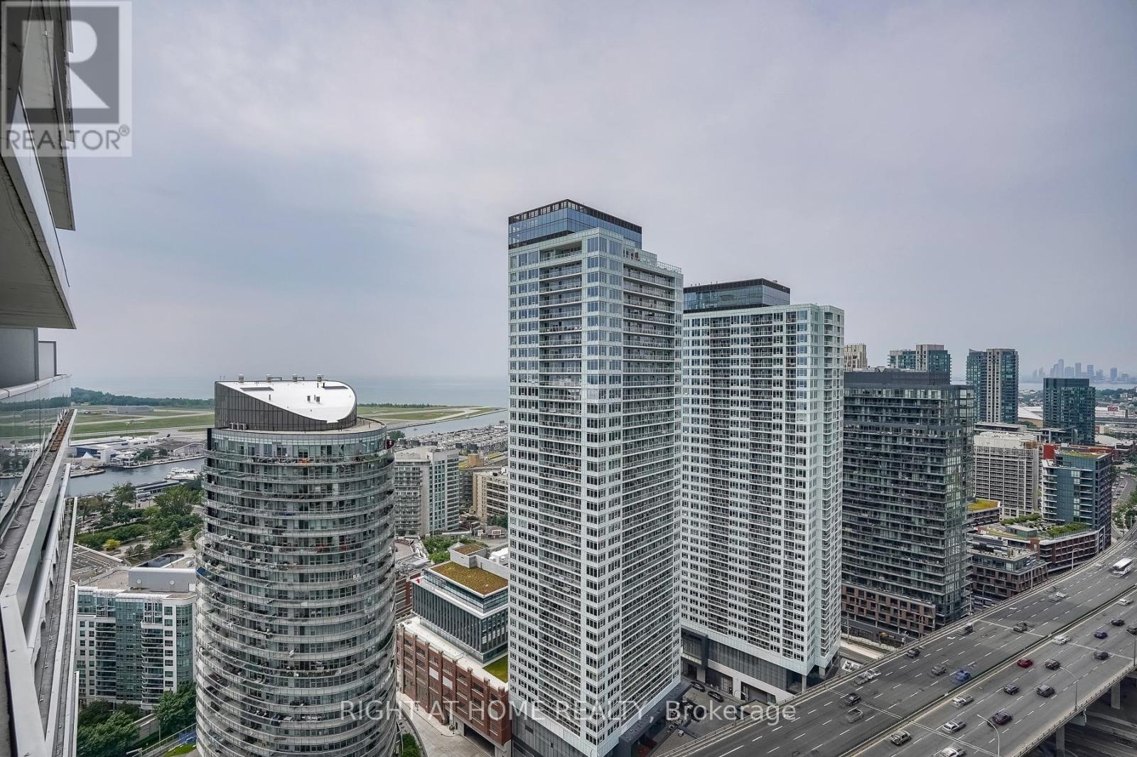 3811 - 75 Queens Wharf Road, Toronto, Ontario  M5V 0J8 - Photo 28 - C10427682