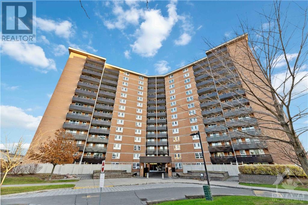 2000 JASMINE CRESCENT UNIT#718, Ottawa, Ontario