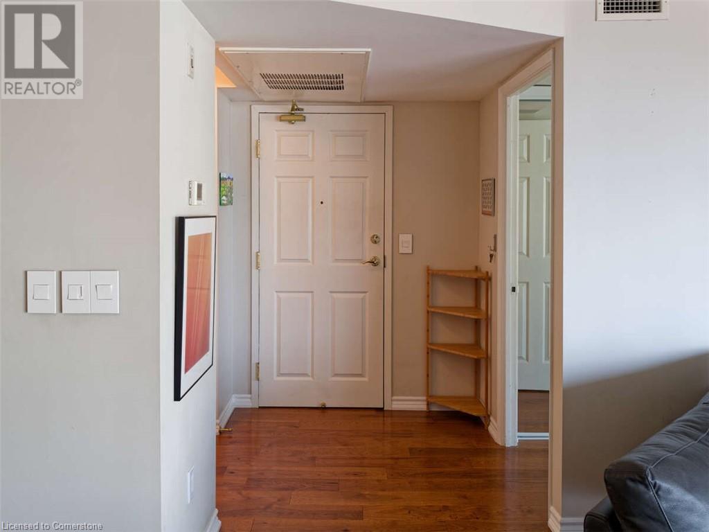 Property at 20 ST GEORGE Street Unit# 507 image 4