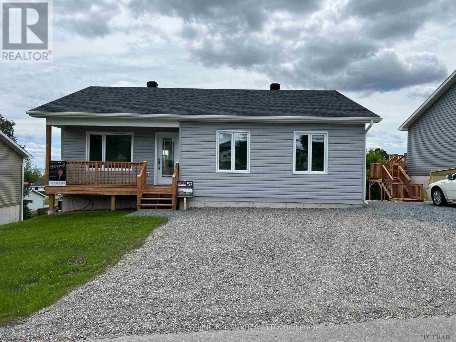 134 Lorne Avenue, Temiskaming Shores, Ontario  P0J 1P0 - Photo 2 - T9273676