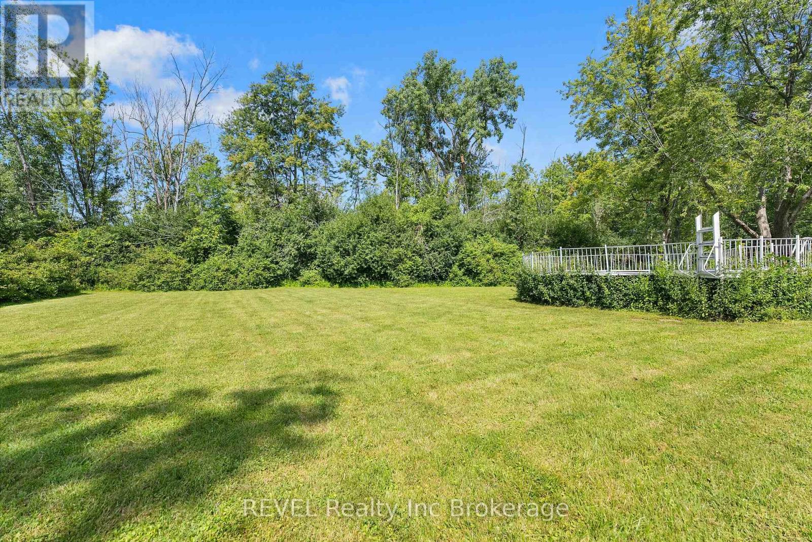 519 Buffalo Road, Fort Erie (Crescent Park), Ontario  L2A 5G7 - Photo 11 - X9230392