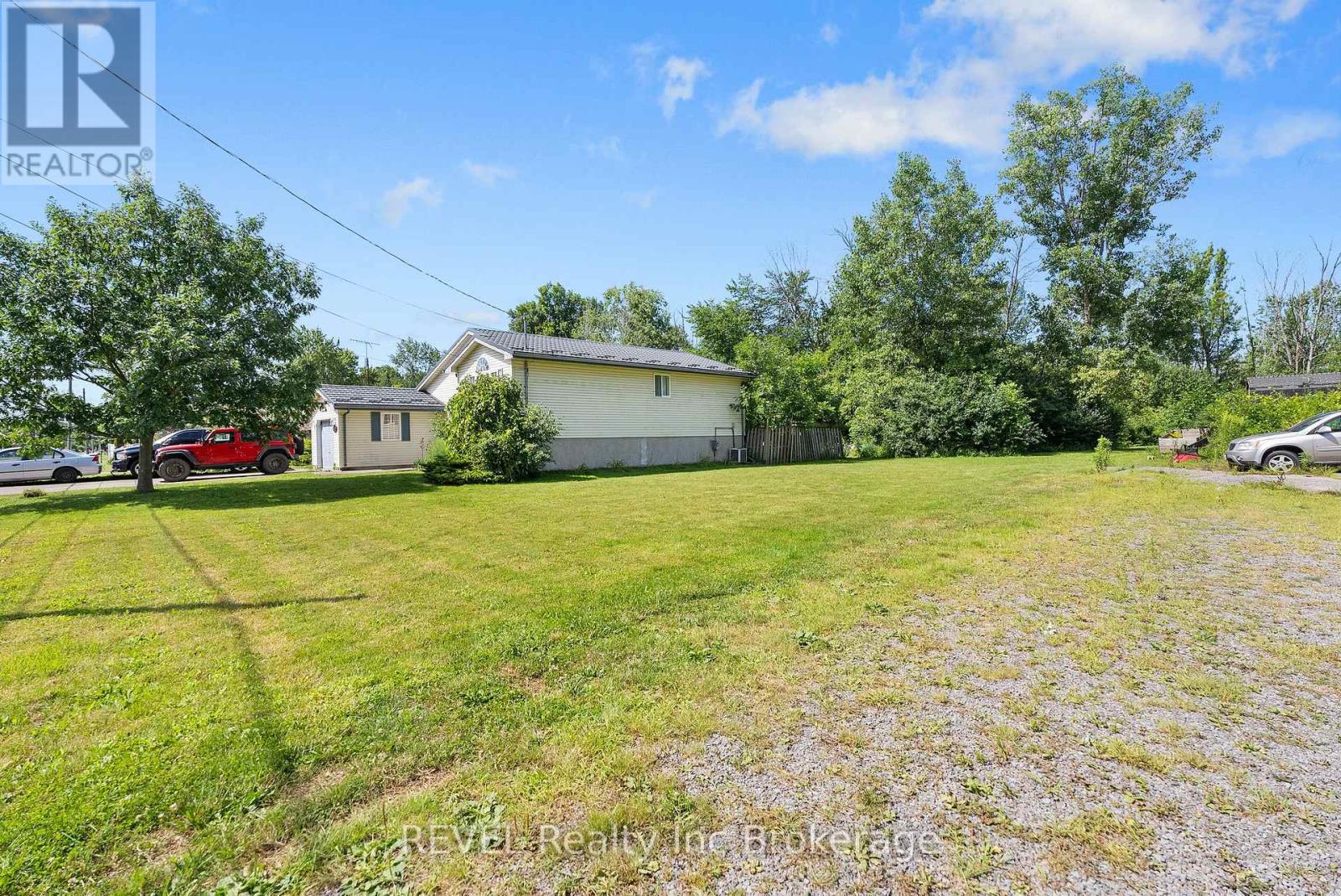 519 Buffalo Road, Fort Erie (Crescent Park), Ontario  L2A 5G7 - Photo 13 - X9230392