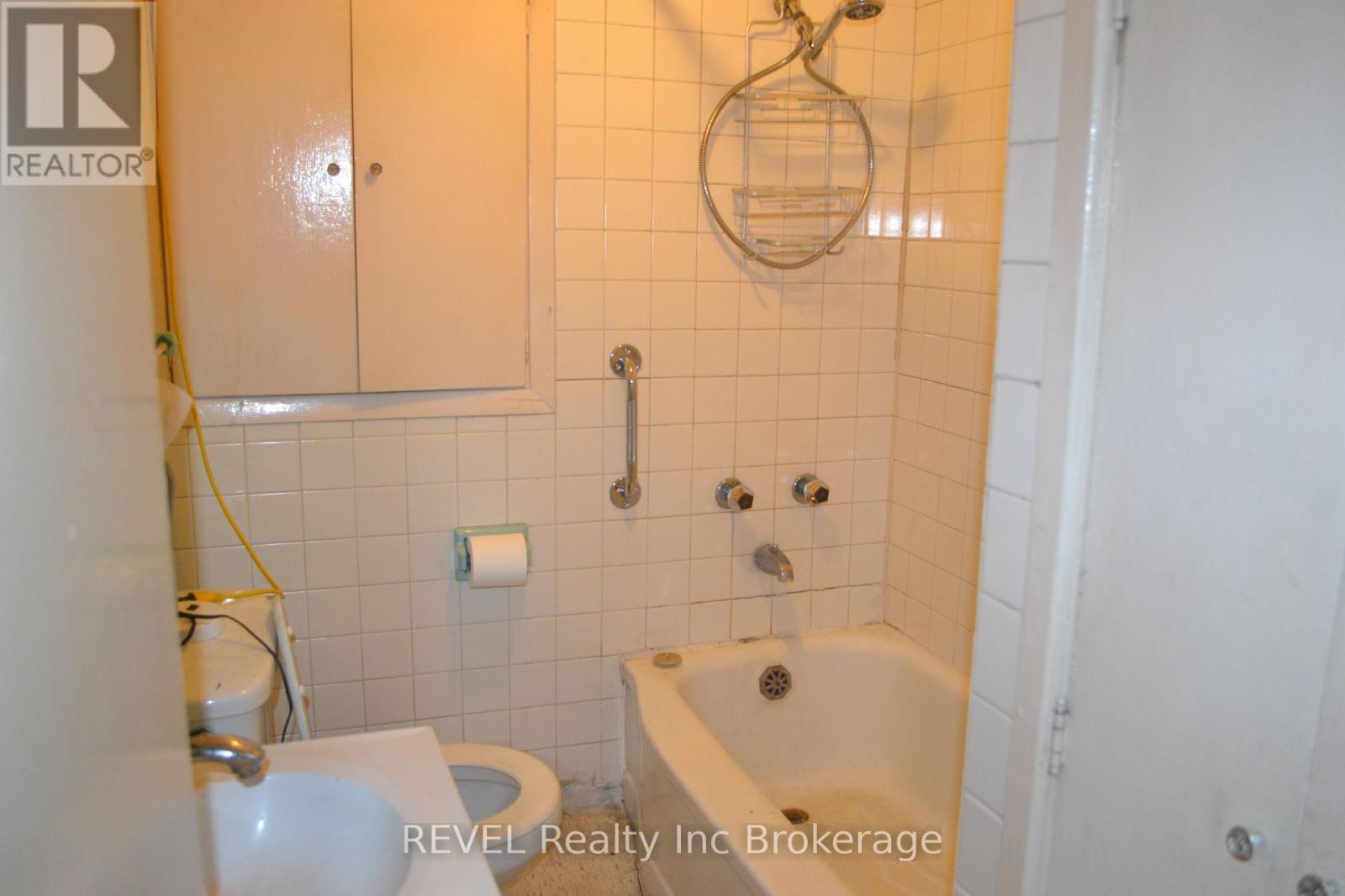 519 Buffalo Road, Fort Erie (Crescent Park), Ontario  L2A 5G7 - Photo 22 - X9230392