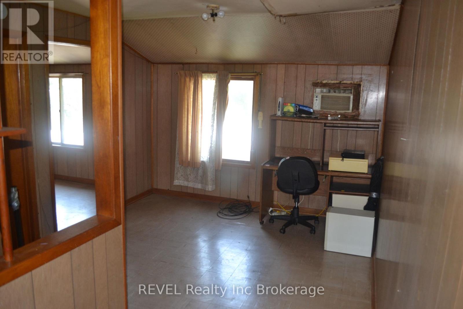 519 Buffalo Road, Fort Erie (Crescent Park), Ontario  L2A 5G7 - Photo 28 - X9230392