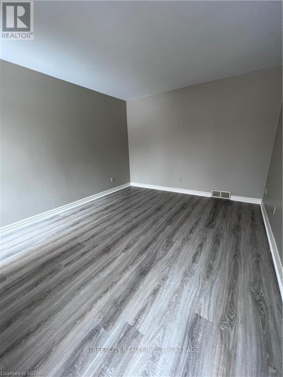 Property at 51 - 70 SUNNYSIDE DRIVE image 4