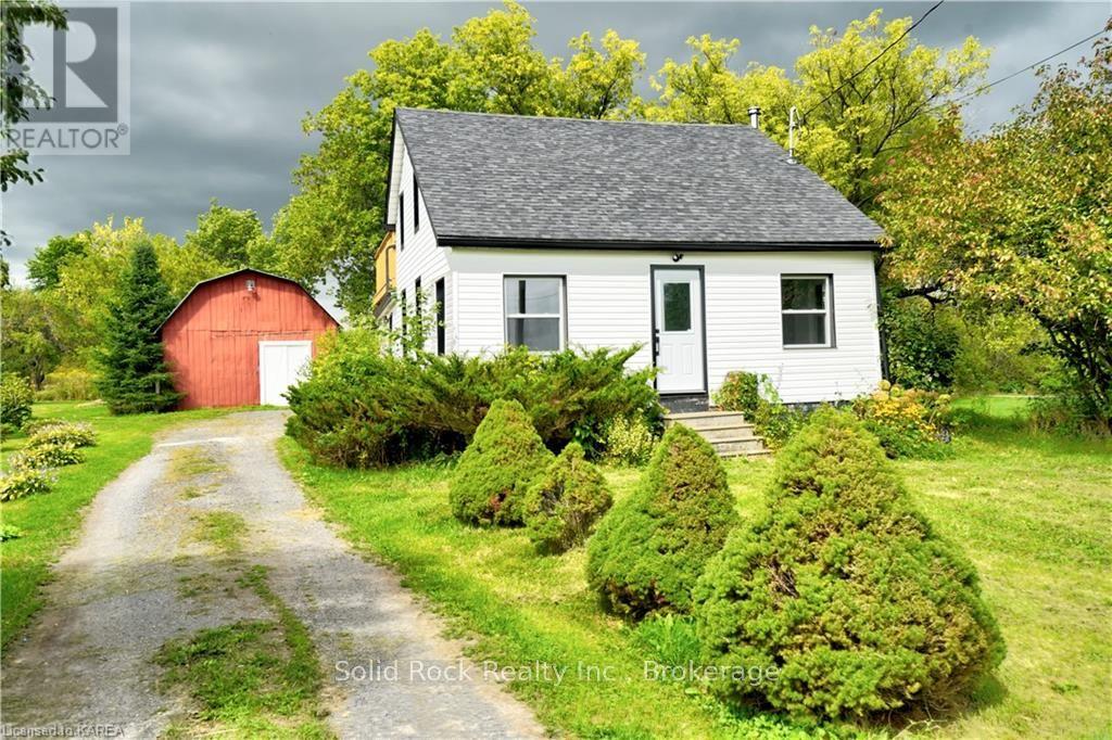 4770 HIGHWAY 2 E, front of leeds & seeleys bay, Ontario