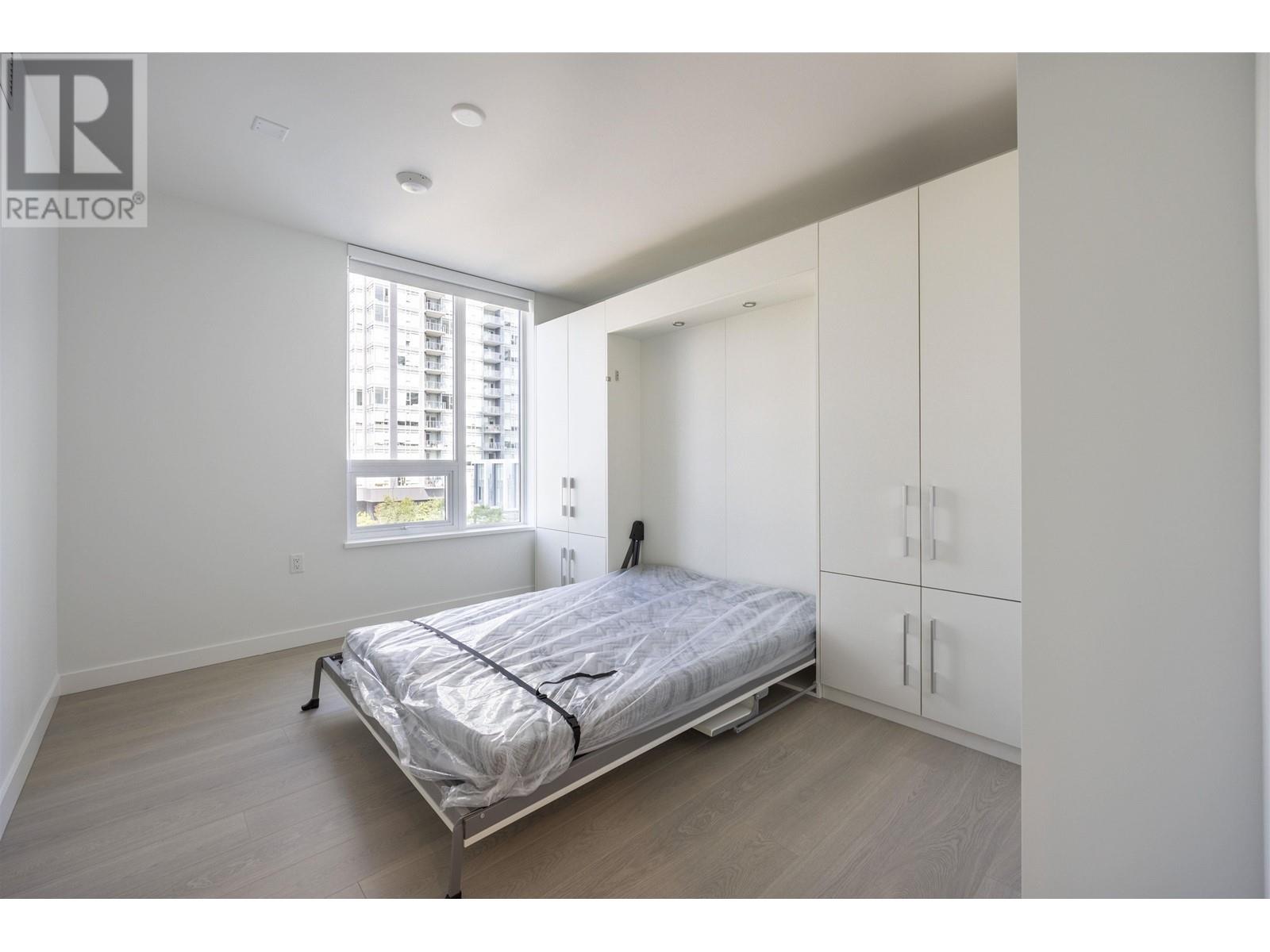 Listing Picture 21 of 39 : 207 6537 TELFORD AVENUE, Burnaby / 本拿比 - 魯藝地產 Yvonne Lu Group - MLS Medallion Club Member