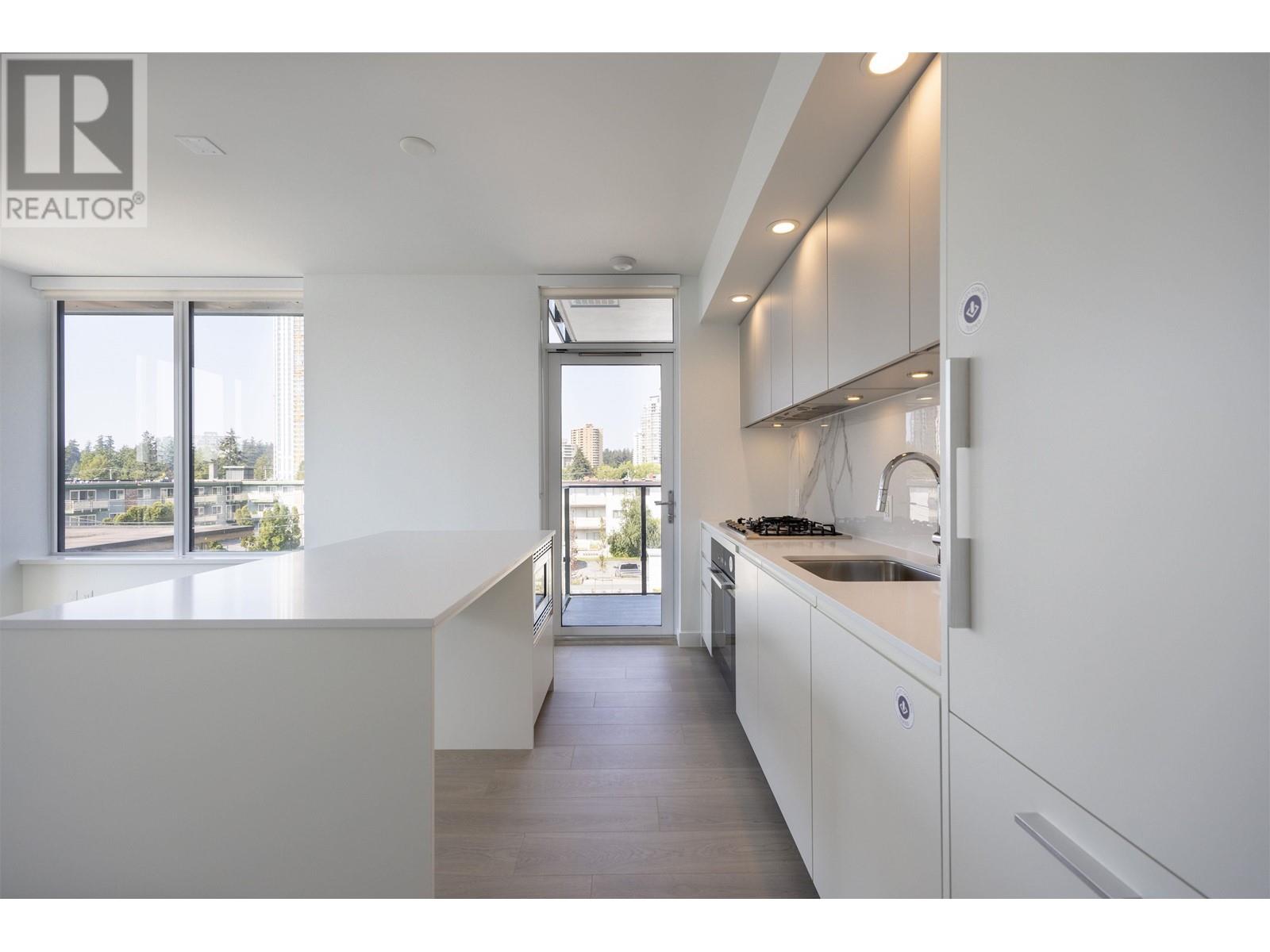 Listing Picture 9 of 39 : 207 6537 TELFORD AVENUE, Burnaby / 本拿比 - 魯藝地產 Yvonne Lu Group - MLS Medallion Club Member