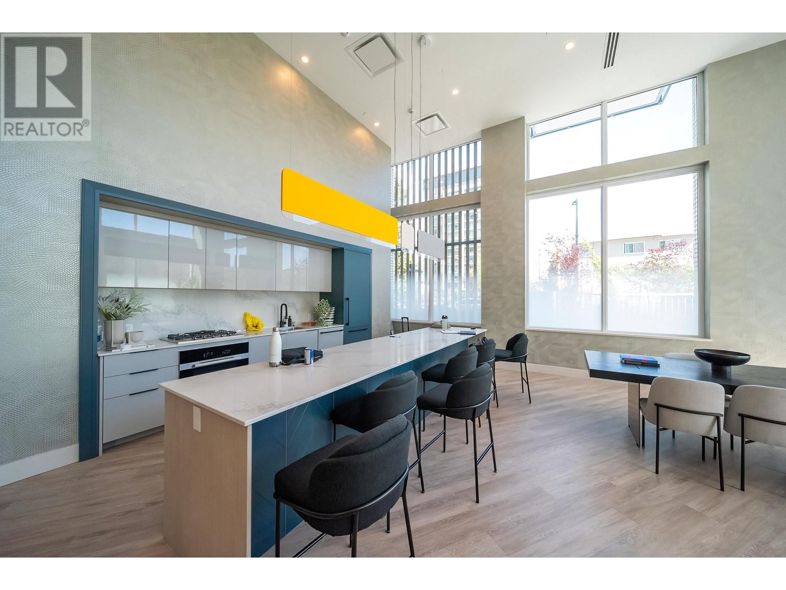 Listing Picture 30 of 39 : 207 6537 TELFORD AVENUE, Burnaby / 本拿比 - 魯藝地產 Yvonne Lu Group - MLS Medallion Club Member