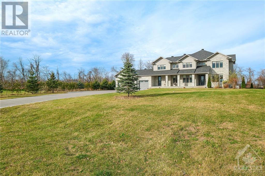 724 Mcmanus AvenueOttawa, Ontario  K4M 0B2 - Photo 3 - X10427893