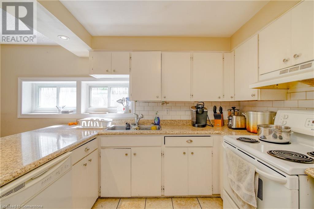 13 Brooklyne RoadCambridge, Ontario  N1R 1C4 - Photo 9 - 40677601