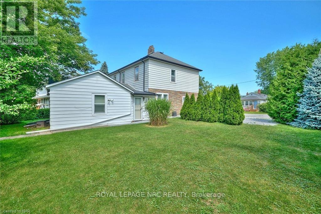 16-16 1/2 Lakeside Drive, St. Catharines (436 - Port Weller), Ontario  L2M 1P2 - Photo 9 - X9414178