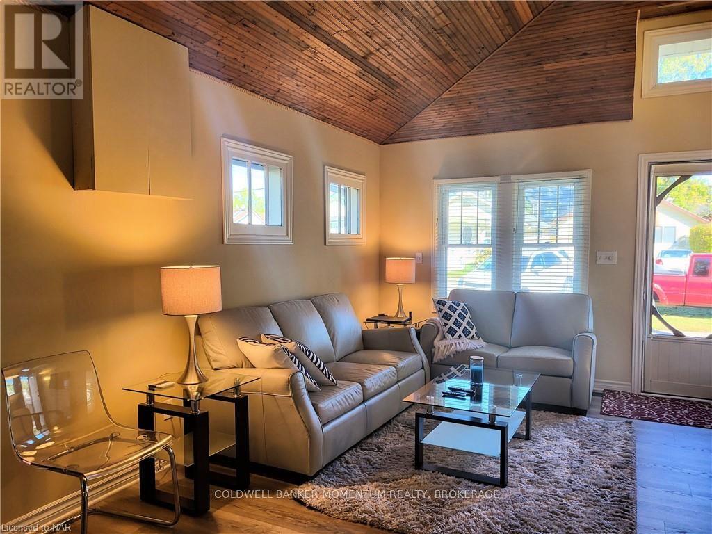 Property at 3829 BRUNSWICK AVENUE image 4