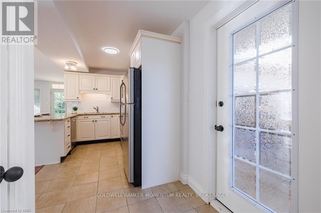 Property at 255A LAKESHORE ROAD image 5