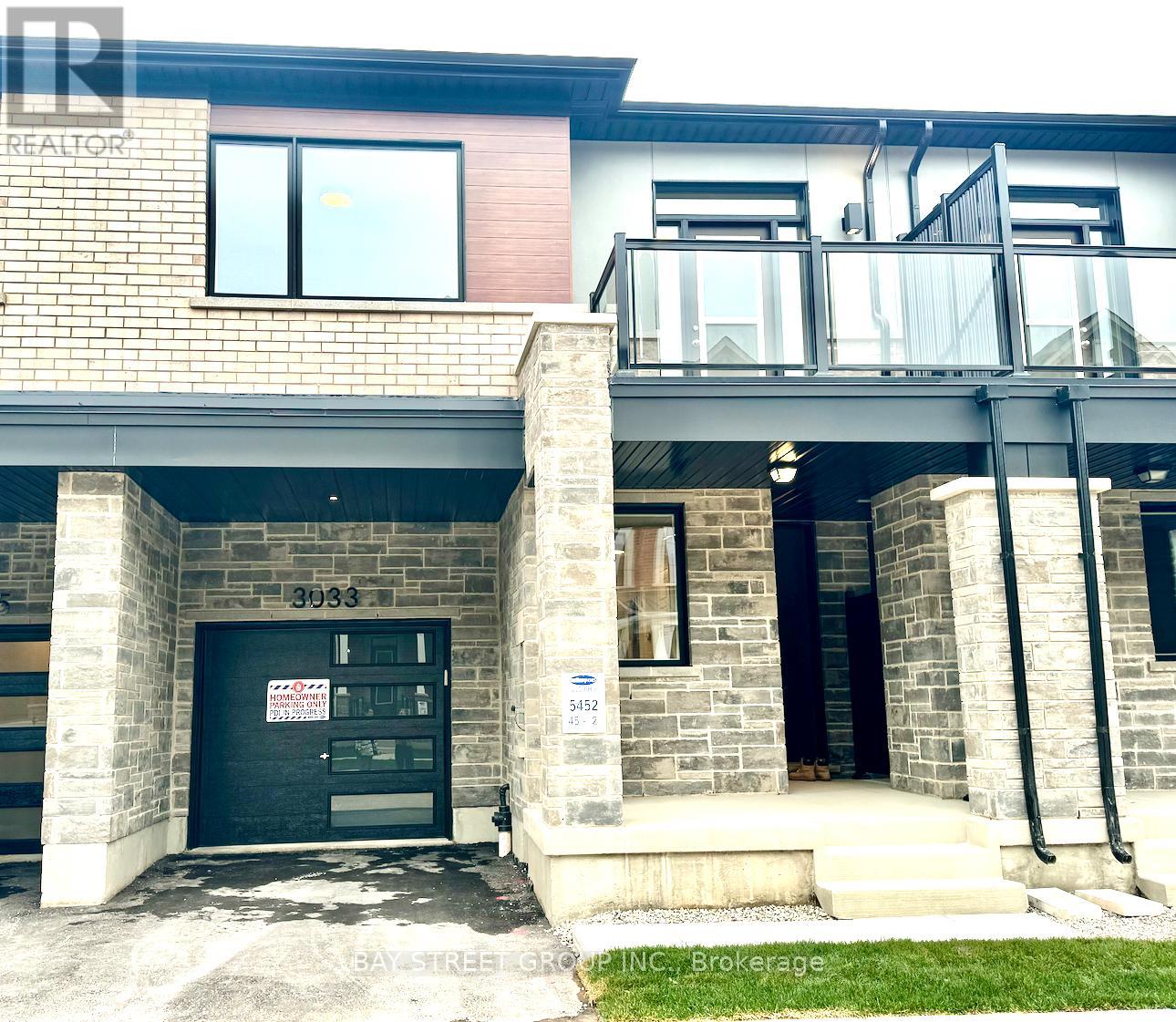 3033 BRAMALL GARDENS, Oakville, Ontario