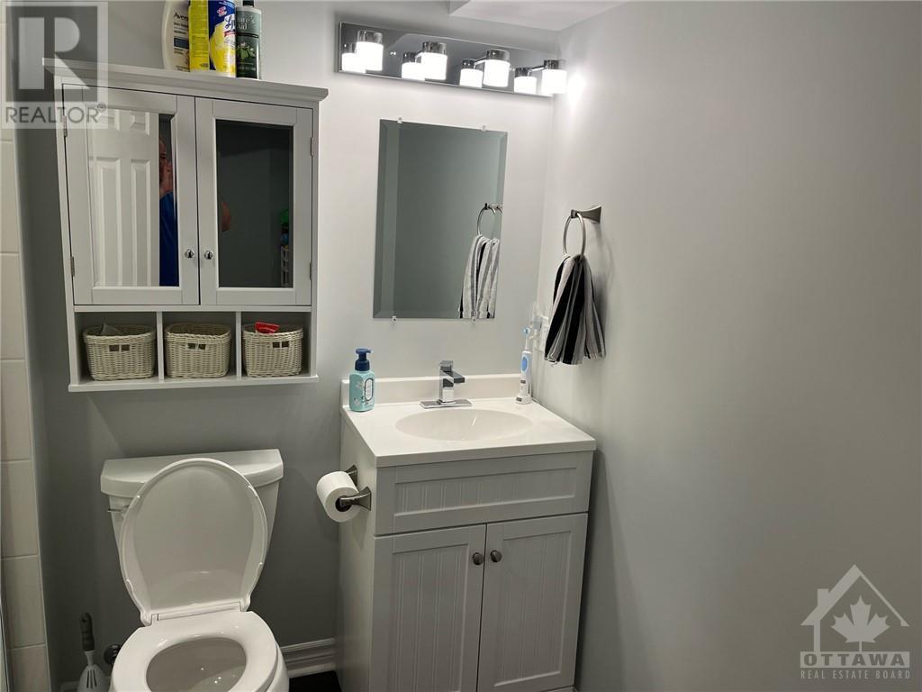 32 Solaris DriveOttawa, Ontario  K2M 0L6 - Photo 18 - X10428059